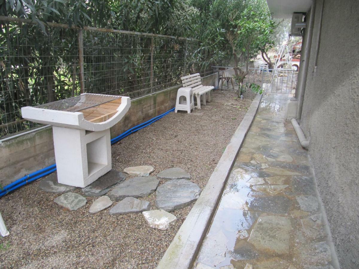 Jasmine Apartments 埃雷特里亚 外观 照片
